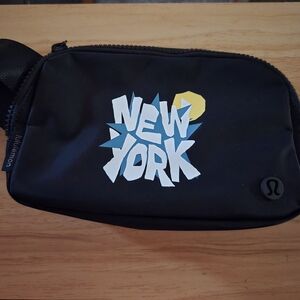 lululemon athletica Black New York Men's Bag